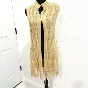 Elegant Tan cable Knit Cardigan vest with Fringe‎ M